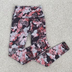Lululemon Wunder Under Sz 4 Lunar New Year